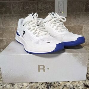 On Cloud Tennis Shoes “The Roger” Pro White/Indigo Blue Women Size 7 Brand New